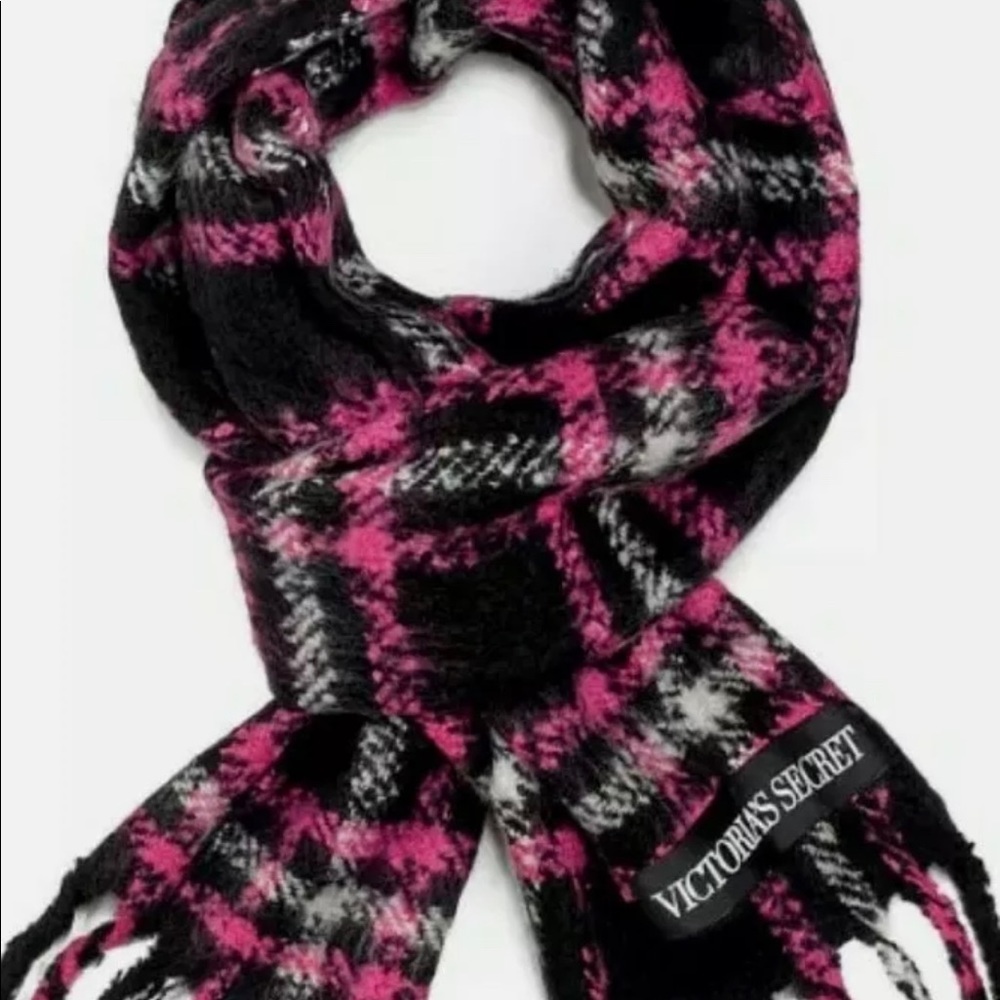 Victoria’s Secret Scarf NWT